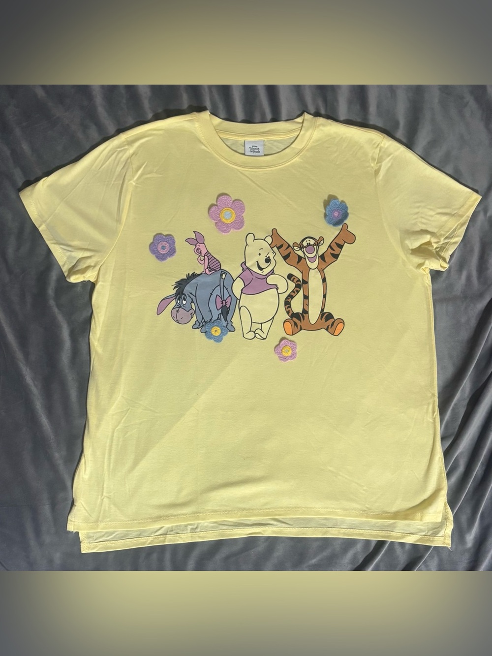 Disney Winnie the Pooh & Friends Yellow Crochet Flower T-Shirt XL